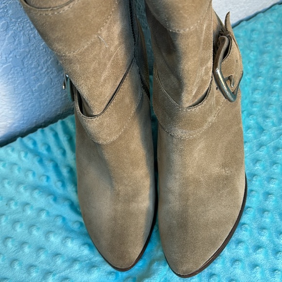 Frye Cece buckle wedge suede leather boots - Picture 5 of 11